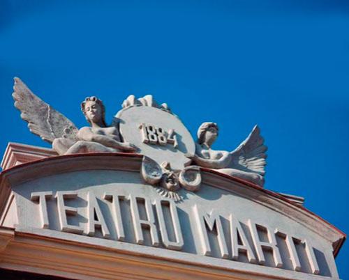 The Martí Theater: traditional, splendid, modern